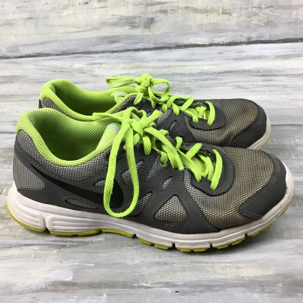 Nike Revolution 2 Sneakers Running Tennis Shoes 6Y
